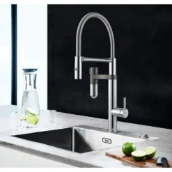 Franke Waterfilter Kranen - Vital Tap Keukenkraan Met Filtratie, Flexibele Arm En Douche, Chroom/gun Metal 120.0621.230 -SANITINO WINKEL 2ad0c6ff74cfbf94d34be498