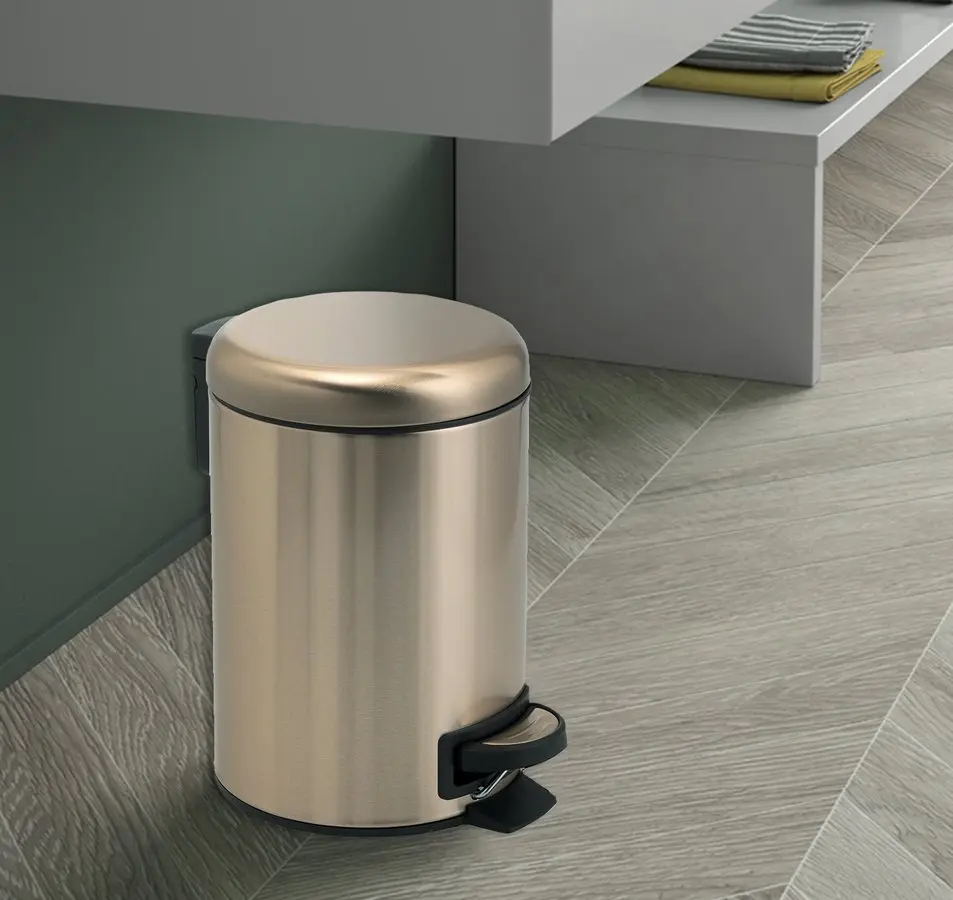 Sapho Gedy Badkameraccessoires - Afvalemmer 5 L, Soft Close, Mat Goud 330987 7 Sapho Gedy Badkameraccessoires - Afvalemmer 5 L, Soft Close, Mat Goud 330987 - Afbeelding 5