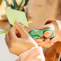 FISKARS - Kinderschaar, Rechtshandig, Lengte 15 Cm, Groen 1067848 -SANITINO WINKEL 373337816142a89932b7df64