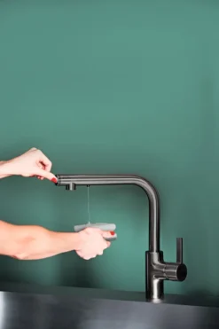 Ideal Standard Gusto - Keukenkraan Met Zeepdispenser, Magnetic Grey A7817A5 11 Ideal Standard Gusto - Keukenkraan Met Zeepdispenser, Magnetic Grey A7817A5 -SANITINO WINKEL 4361dac632c3cc5ed68ab829