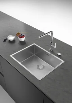 Franke Maris Slim - Keukenkraan FS 2842.031, Met Uittrekbare Vuistdouche, Chroom 115.0728.393 11 Franke Maris Slim - Keukenkraan FS 2842.031, Met Uittrekbare Vuistdouche, Chroom 115.0728.393 -SANITINO WINKEL 5ba3f1bf098d68a5fb314bda