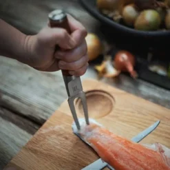 FISKARS Keukenapparatuur - Snijplank 35x25 Cm, Eiken 1065712 -SANITINO WINKEL a0e21c4e8f8e28282b9894aa