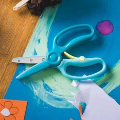 FISKARS - Kinderschaar, Voor Rechts-/linkshandigen, Lengte 17 Cm, Blauw 1064068 21 FISKARS - Kinderschaar, Voor Rechts-/linkshandigen, Lengte 17 Cm, Blauw 1064068 -SANITINO WINKEL a46dffe6d81d792dd3b9f799