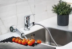 Bruckner Hoffer - Keukenkraan Met Uittrekbare Vuistdouche, Chroom 424.070.1 -SANITINO WINKEL e9515539a970df59f1cd03bc