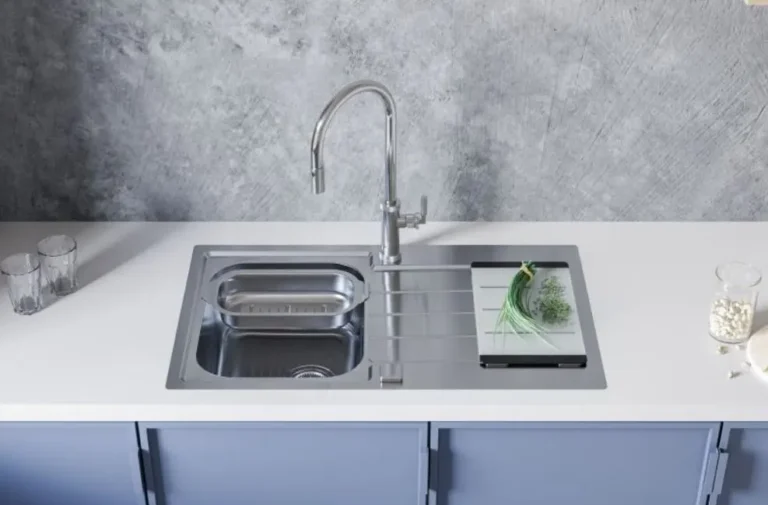 Voorkant -SANITINO WINKEL 1788401f05eb0f52feb7cdef 768x505 1